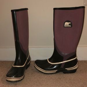 Sorel rain boots (purple)